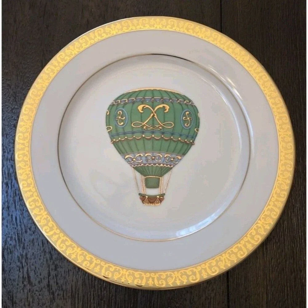Vintage Elegant Royal Gallery Hot Air Balloon Plate, Royal Buffet, 8.5